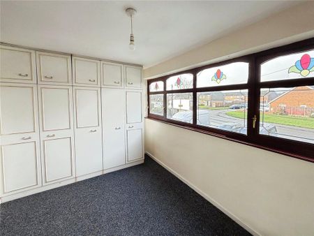 3 bedroom link detached house to rent - Photo 3