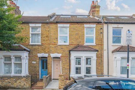 5 bedroom terraced house to rent - Photo 5