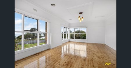 Recently updated with stunning bay views - Photo 5