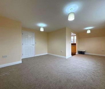 Bridle Court, Gloucester, GL2 - Photo 4