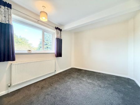 3 bedroom terraced house to rent - Photo 3