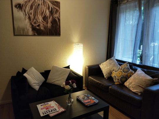 1 Bed Flat, Windmill Place, EH8 - Photo 1