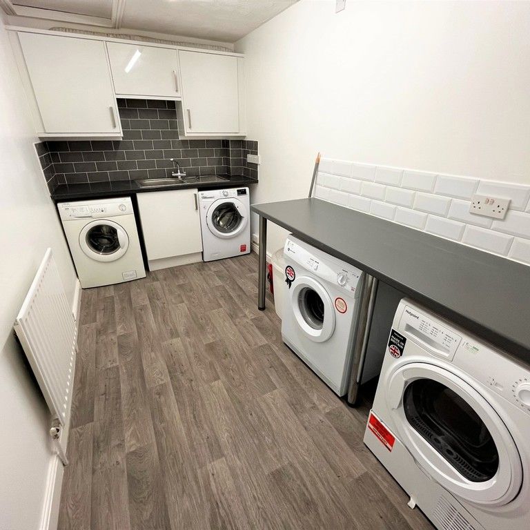 Holmfield Road, Preston - Photo 1