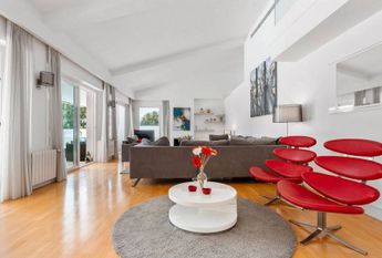 Luxury Villa for rent in Las Chapas, Spain