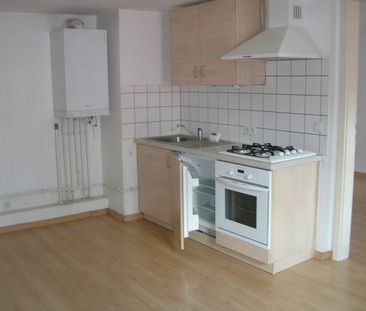 Location Appartement 1 pièce 35m² SARREGUEMINES 57200 - Photo 2