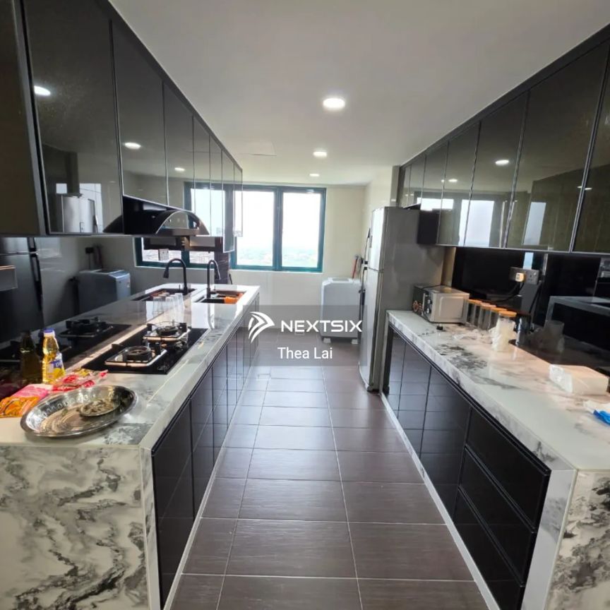 The Strait View Condominium - Photo 1