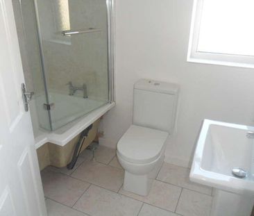 Waterloo Road, SO15 - Photo 6