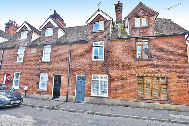 3 bedroom terraced house to rent - Photo 1