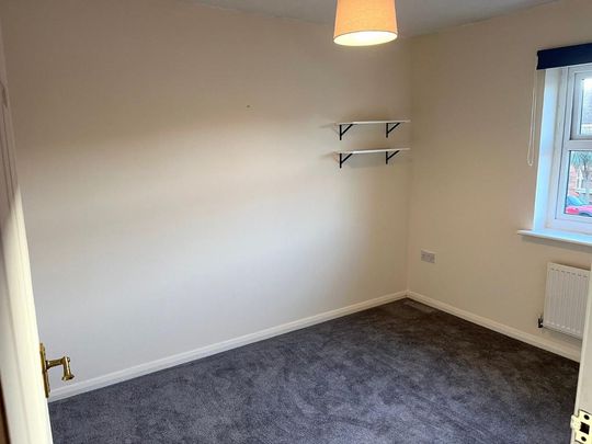 3 bedroom end of terrace house to rent - Photo 1