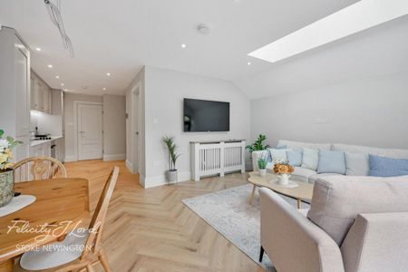 4 bedroom apartment to rent - Photo 3