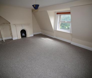 2 bedroom maisonette to rent - Photo 3