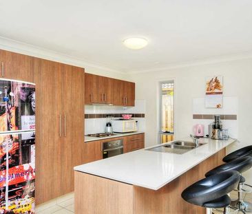 2/9 Monza Drive, Oxenford QLD 4210 - House For Rent | Domain - Photo 4