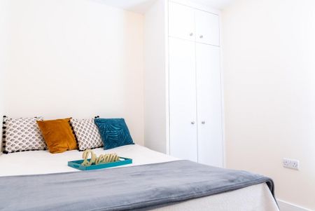 6 bedroom house to rent - Photo 3