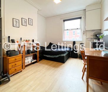 8 Bedroom Mid Terraced House for rent in Ebberston Terrace - Photo 2
