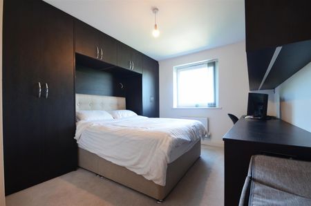 2 bedroom apartment - Photo 5