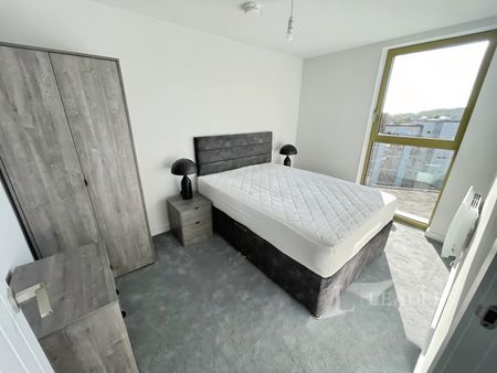 2 bedroom apartment to rent Castle Street, Luton, Bedfordshire, LU1 - Photo 5