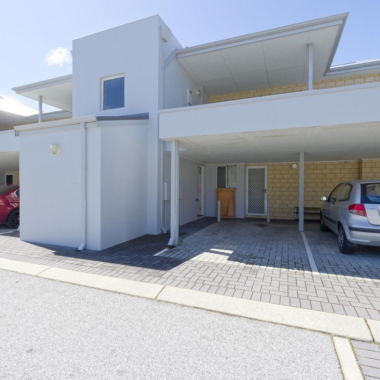 PRIME LOCATION 2X1 UNIT!!!! - Photo 1