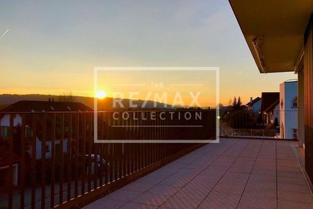 Modern, light-flooded and quiet 3.5-room penthouse apartment with large terrace - Foto 2