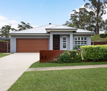 Spacious & Stylish Family Home - Photo 4