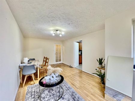 1 bedroom apartment to rent - Photo 4