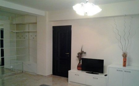 Luxurious 2 rooms apartment for rent Iasi Copou - Photo 2