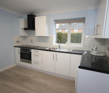 2 bedroom detached bungalow to rent - Photo 5