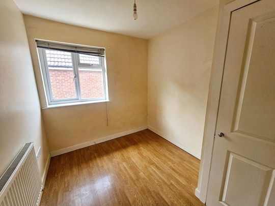 Winchester Road, Southampton - Photo 1