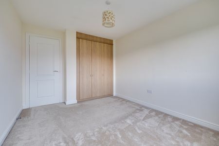 Normandy Crescent, Saighton, Chester - Photo 3