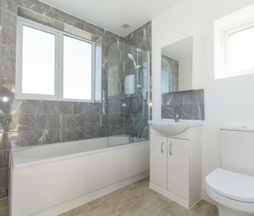 3 Bed Detached House in Moordown - Photo 5