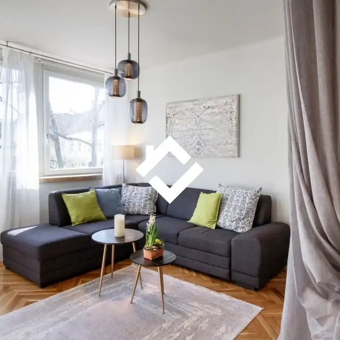 Budapest, I. kerület, Vár, Szentháromság u. - Photo 1