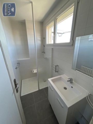 Location Maison 3 pièces 59m² ANGOULEME 16000 - Photo 2