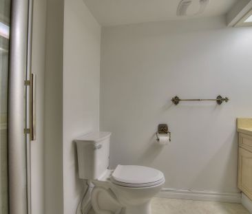 For Lease - 128 Loganberry Crescent Unit# Cres, Toronto, Ontario - Photo 6