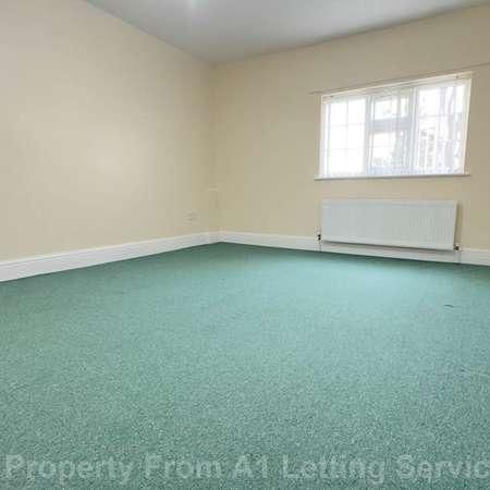 Wood End Hall Lane, Erdington, B24 - Photo 1