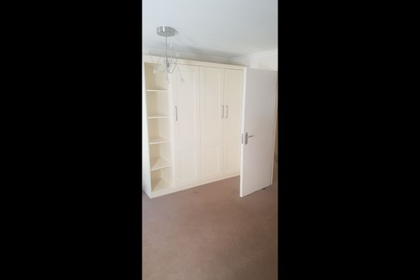 3 Bed Flat, Blegrave Mews North, SW1X - Photo 1