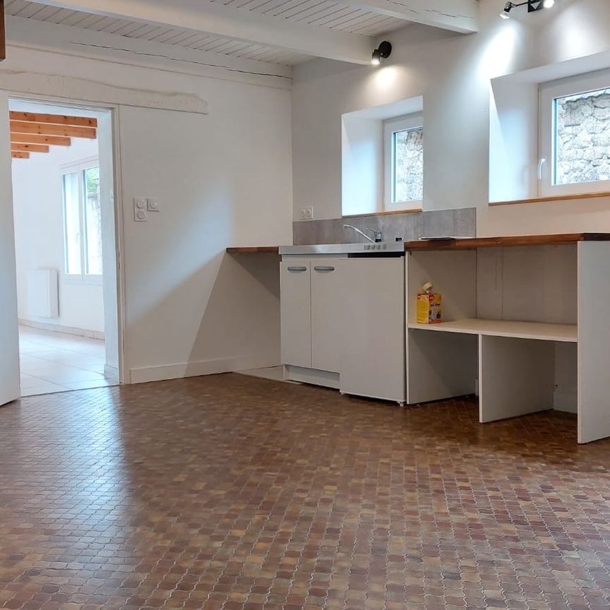 Maison T3 près de PLOMEUR à louer - Photo 1