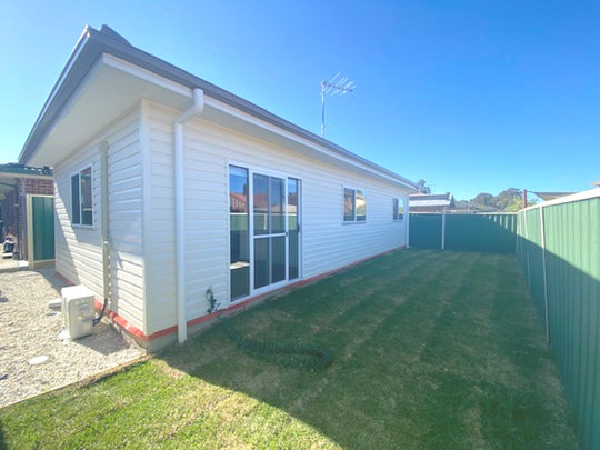 Secure & comfortable brand-new granny flat - Photo 1