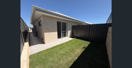 8a Lighthouse Grove, Madora Bay, WA 6210 - Photo 3