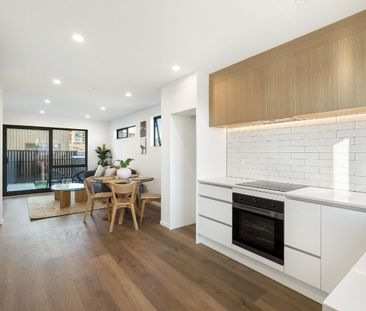 5/2 Firebrick Way Hobsonville - Brand New Coastal Living at Limebur... - Photo 2