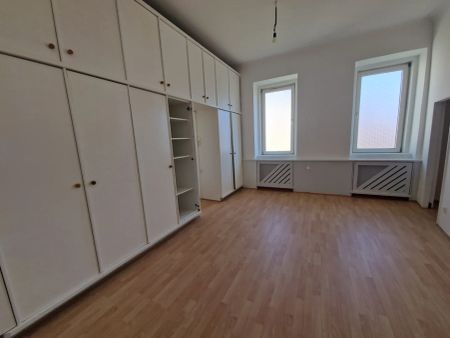 SONNIGE ALTBAUWOHNUNG MIT 3 ZIMMER - NÄHE SPITZ, U6 UND WASSERPARK - Foto 3