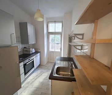 Wunderschöner Altbau mit Balkon! - Photo 1