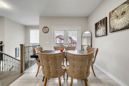 For Lease - 126 Blackwell Crescent, Bradford West Gwillimbury, Ontario - Photo 5