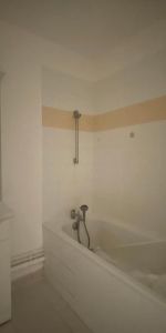 Location Appartement 2 pièces 48m² FLERS 61100 - Photo 3