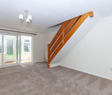 2 bedroom end of terrace house to rent - Photo 1