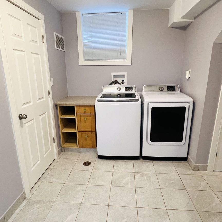 For Lease - 208 Wellington Street Unit# Bsmt, Barrie, Ontario - Photo 1