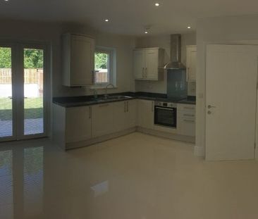 Mynachlog Road, Llanelli, SA15 - Photo 2