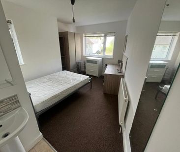 6 bedroom terraced house to rent - Photo 4