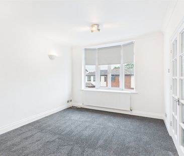 Hampton Road, Twickenham, Middlesex, TW2 - Photo 1
