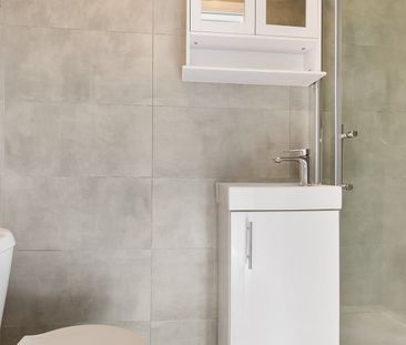 Studio Flat, Broad Walk, SE3 - Photo 5