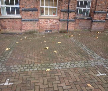 Tiger Court, Burton On Trent - Photo 6