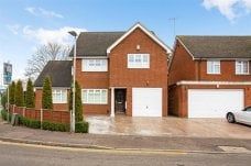 5 bedroom detached house to rent - Photo 3